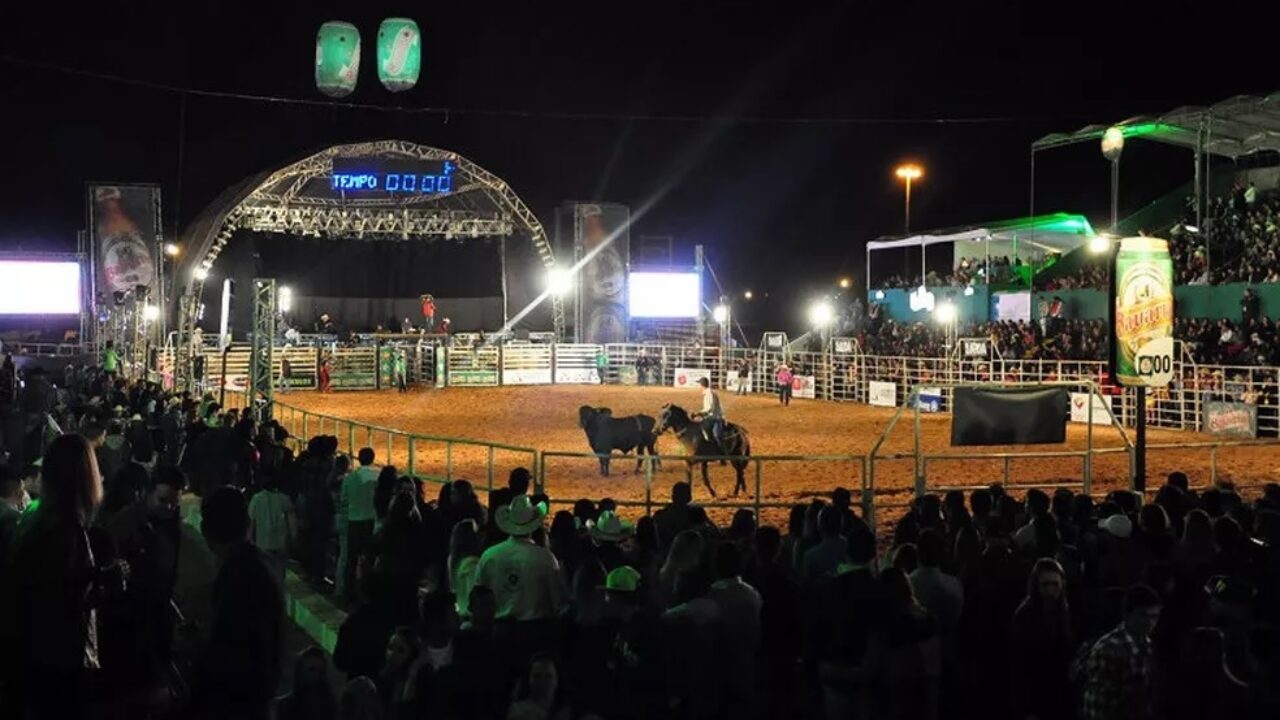 Definidos os shows da Festa do Peão de Araras 2023 – RCA1